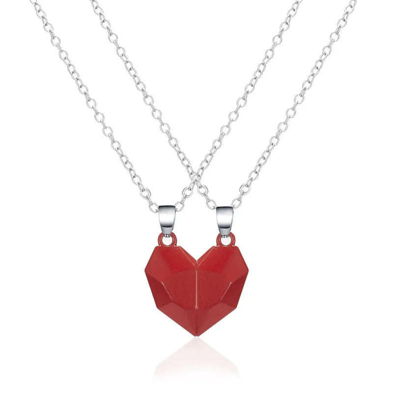 Magnetic Heart Couple Necklace – Gothic Punk Style.